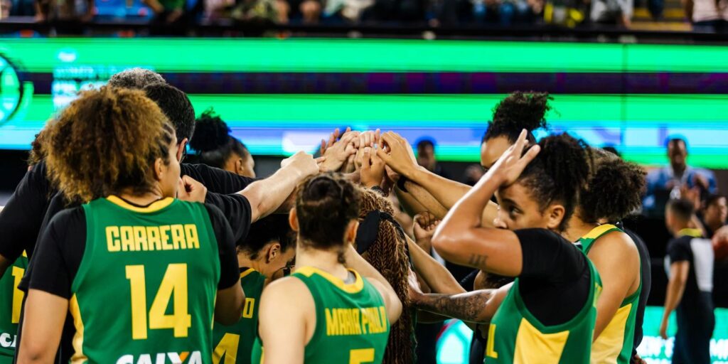 Brasil enfrenta Argentina por vaga no Pré-Olímpico de basquete