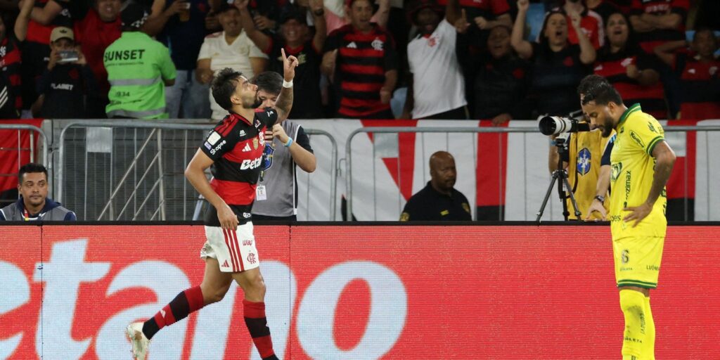 Rádio Nacional transmite Remo e Flamengo pelo Brasileirão hoje