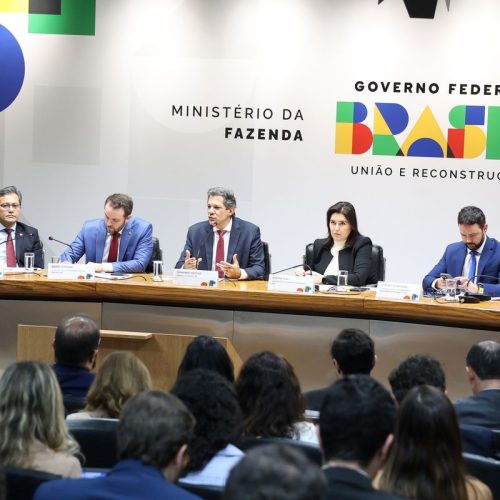 Governo padroniza alíquotas do IOF para arrecadar R$ 20,5 bilhões