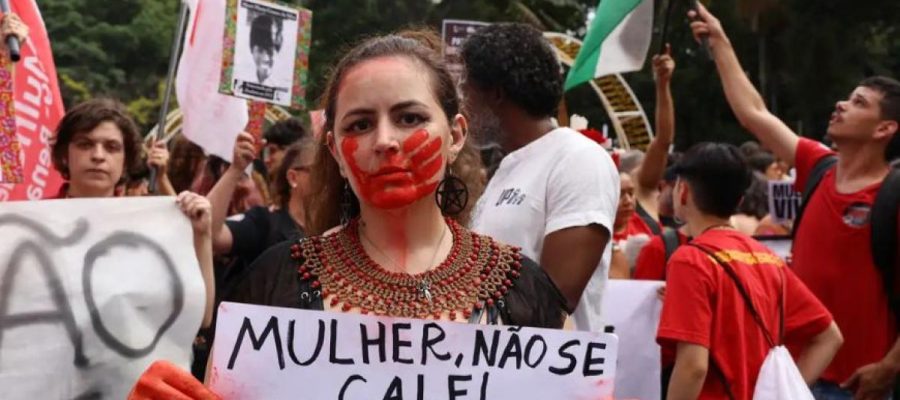 Feminicídio em alta transforma combate em cobrança eleitoral