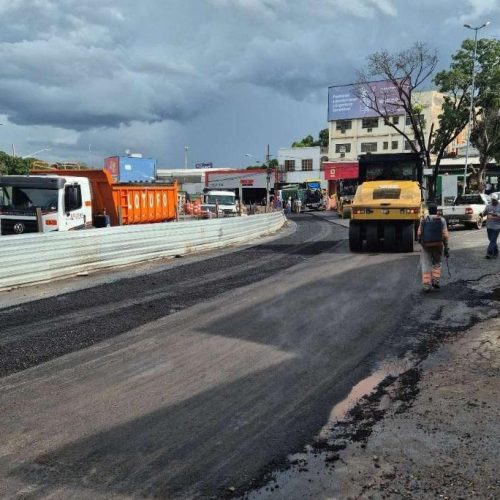 Obras do BRT seguem com execução de nova camada de asfalto na Prainha