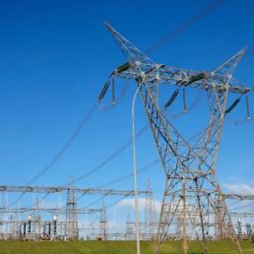 CUIABÁ-MT: Coxipó, Centro e Av. do CPA enfrentam oscilação na energia