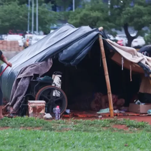 Brasil registra 358 mil pessoas em situação de rua, 60% no Sudeste