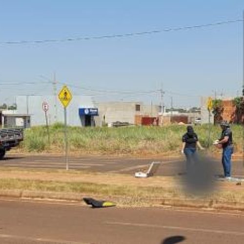 Jovem morre ao colidir moto contra caminhonete no interior