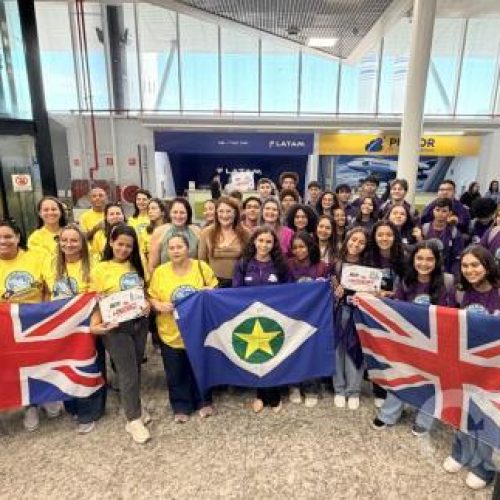 BOM DESEMPENHO: MT no Mundo leva 100 estudantes da Rede Estadual para intercâmbio de 21 dias na Inglaterra