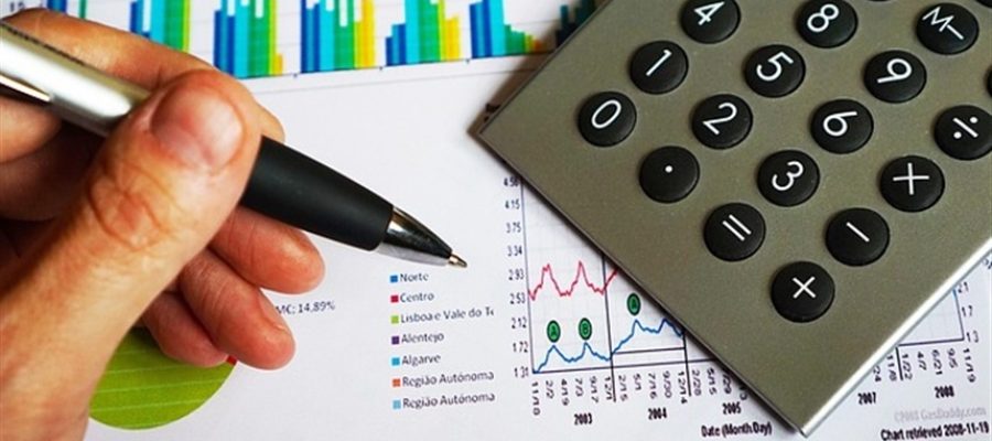 Juros iniciam ciclo de queda com cautela