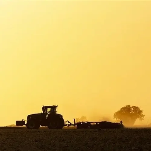 Robôs reduzem riscos na fabricação de máquinas agrícolas