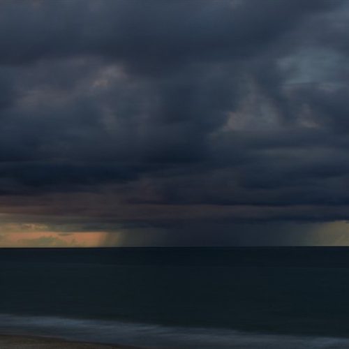 Ciclone no Sul do Brasil traz chuva e frio nesta quinta-feira (16)