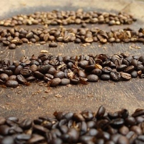 Café moído, tangerina e carne bovina lideram alta de preços