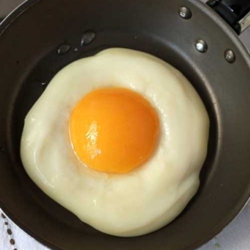 Ovos mais caros: preço dispara e preocupa famílias