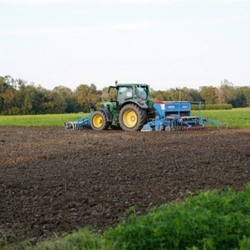 Goiás investe R$ 5,6 milhões em maquinário rural