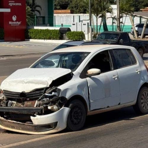 Sorriso: carro e caminhonete colidem na BR-163; uma ferida
