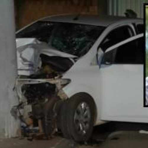 NA MADRUGADA: Homem bate carro em poste, não resiste e morre no interior