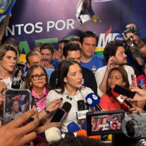 Ao lado de Fagundes e Jayme, Janaina oficializa candidatura e minimiza atrito com ‘rebeldes’ do PL