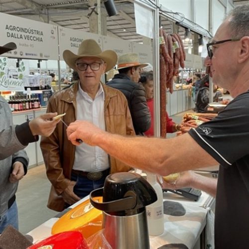 Expointer 2026: Pavilhão da Agricultura Familiar fatura R$ 2,3 milhões em dois dias