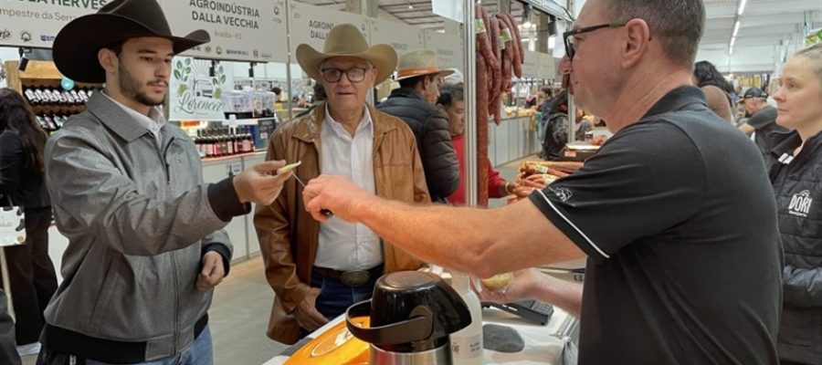 Expointer 2026: Pavilhão da Agricultura Familiar fatura R$ 2,3 milhões em dois dias
