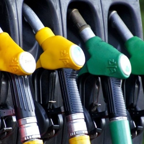 Motoristas podem pagar até R$ 355 para abastecer no feriado
