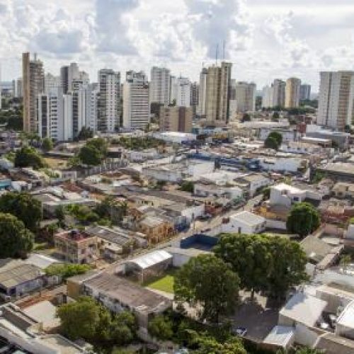 URBANIZAÇÃO AMEAÇA VEGETAÇÃO: Da sombra ao concreto; Cuiabá perde o título de ‘Cidade Verde’