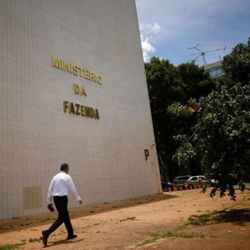 Fazenda nega possibilidade de controlar dividendos para retaliar EUA