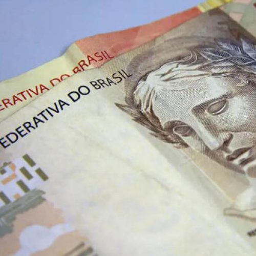 Caixa Libera Abono Salarial para nascidos em setembro e outubro