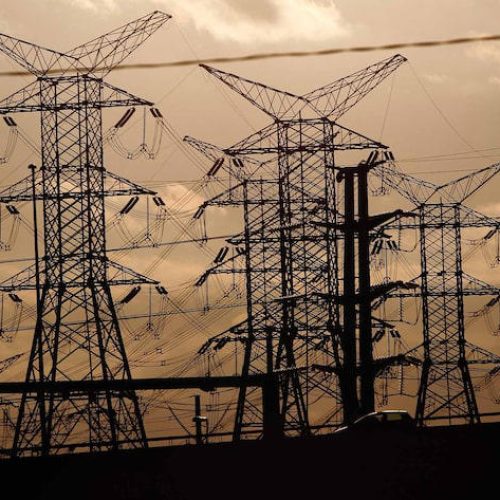 Consumidor pagará R$ 46,8 bilhões em subsídios na conta de luz em 2025, diz Aneel