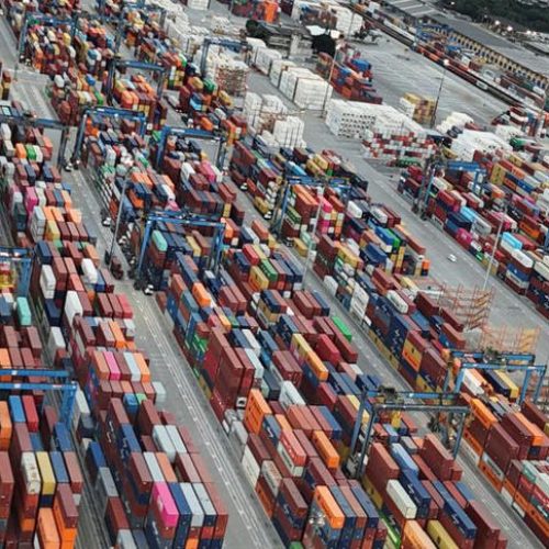 Exportações do Brasil para os EUA caem 18,5% em agosto após tarifas, mas superávit comercial total do país aumenta