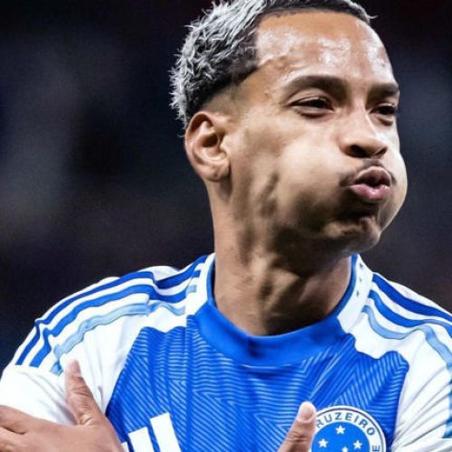 Cruzeiro vence o São Paulo e pula para vice-liderança do Brasileiro