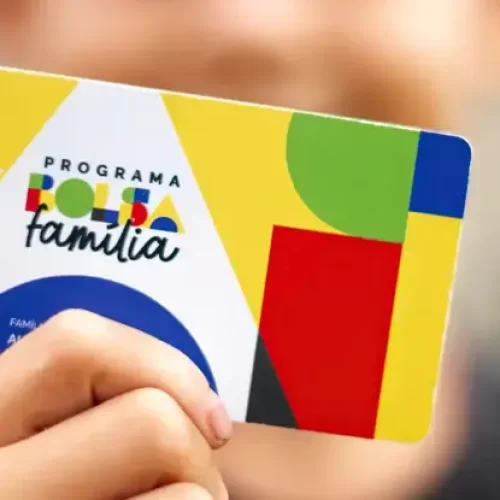 A Caixa Econômica Federal paga segunda-feira (24) a parcela de fevereiro do novo Bolsa Família aos beneficiários com Número de Inscrição Social (NIS) de final 6.