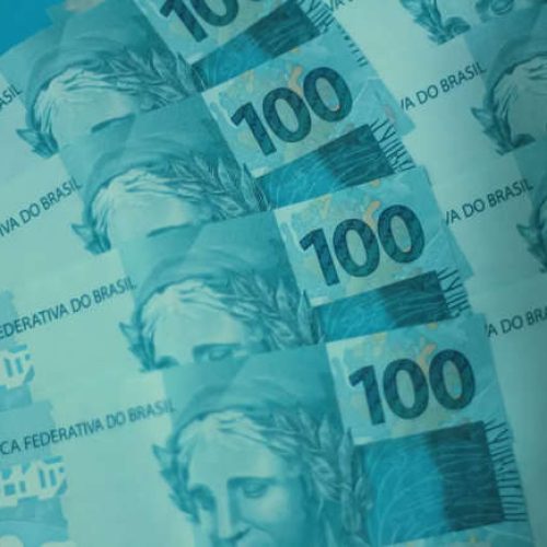 Benefício de até R$ 2.518 pode cair na conta de milhares de brasileiros em 2026; veja quem tem direito