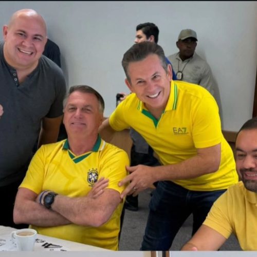 Abilio e Mauro posam ao lado de Bolsonaro em protesto a favor da anistia aos presos de 8 de janeiro