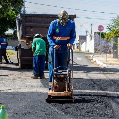 Abilio e Piveta articulam usina de asfalto e economizar 29% em tapa-buracos na capital