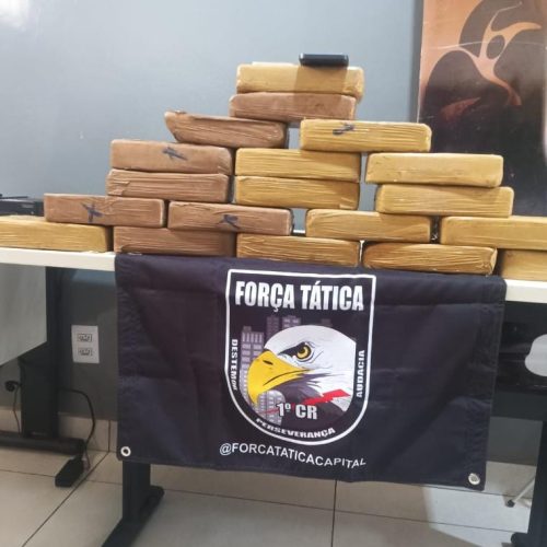 Ação da PM e PF apreende pasta base de cocaína avaliada em R$ 300 mil e prende traficante