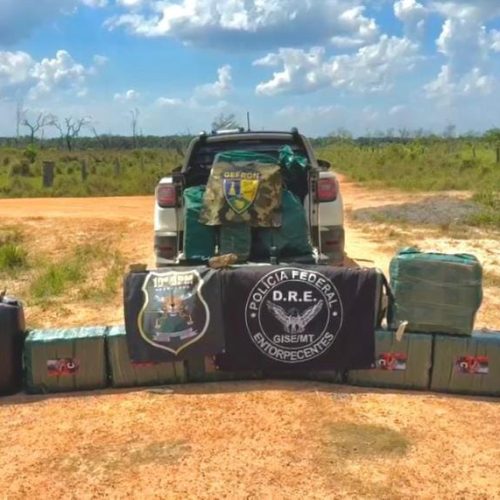 Ação policial apreende meia tonelada de drogas avaliada em R$ 5,8 milhões em pista clandestina