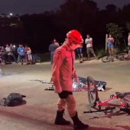Adolescente de 13 anos morre atropelado por caminhão enquanto andava de bicicleta