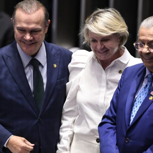 “Age como se estivesse acima da lei”