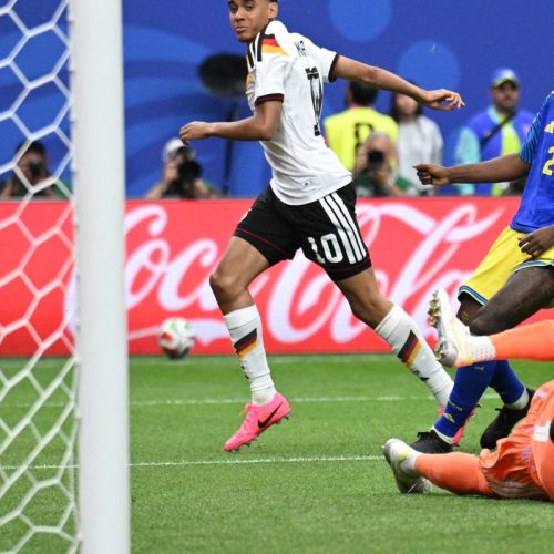 Alemanha repete 7x1 sobre Curaçao, que faz seu primeiro gol em Copas