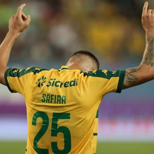Alisson Safira marca duas vezes e garante empate do Cuiabá contra a Ferroviária