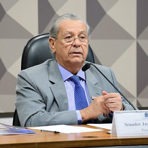 Apoiador de Davi Alcolumbre, Jayme Campos projeta vitória do aliado com 70 votos