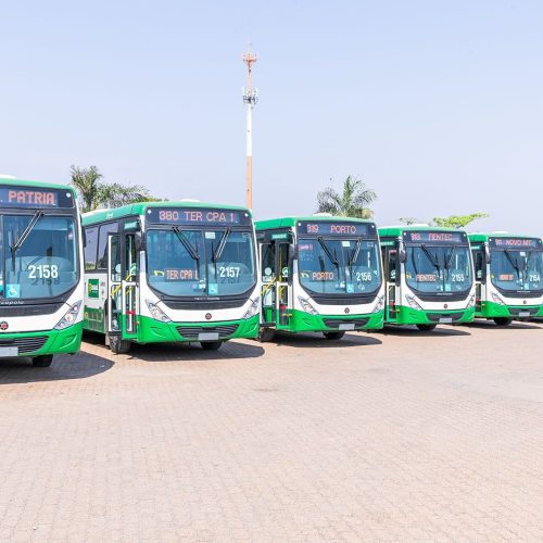 Após fiscalização, 7 novos ônibus vão atender Pedra 90 e região