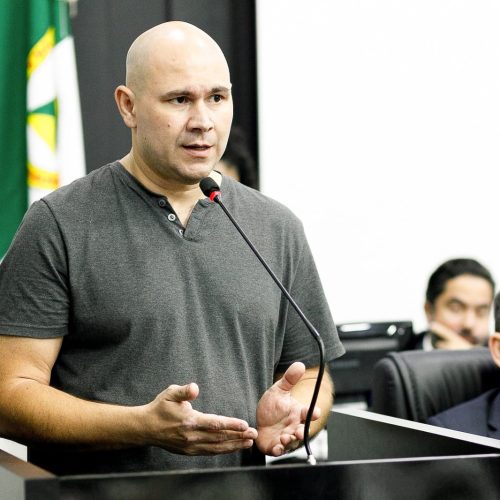 Após reunião, Abilio modifica projeto e Prêmio Saúde será de R$ 10 mil para médicos e dentistas