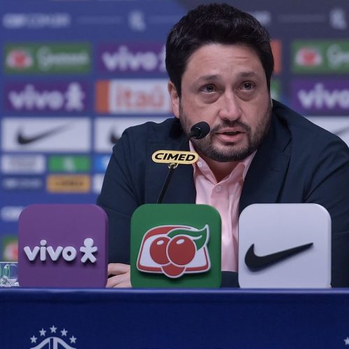 Arthur Elias convocação seleção para últimos amistoso do ano na Europa