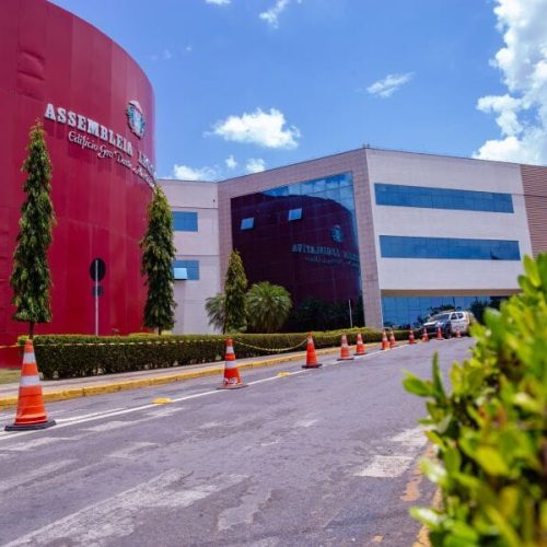 Assembleia tem semana com homenagens, debates e intensa agenda institucional; confira