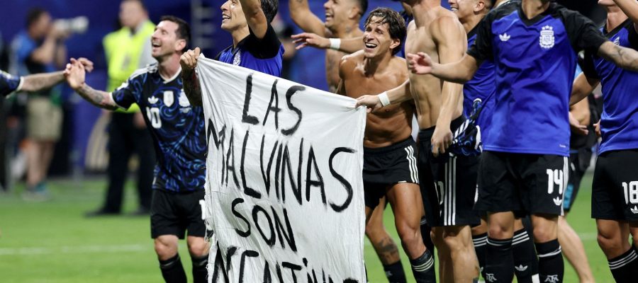 Ato de jogadores argentinos reacende debate sobre domínio das Malvinas