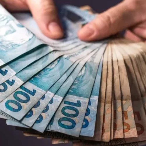 Banco é impedido de descontar valores de aposentadoria de idoso por ‘empréstimo fake’