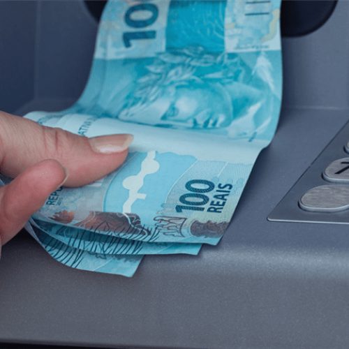 Banco terá que indenizar servidor público que teve salário retido por dívida de financiamento de veículo