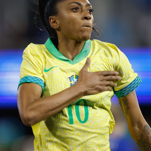 Barça anuncia Kerolin com valor recorde no futebol feminino brasileiro