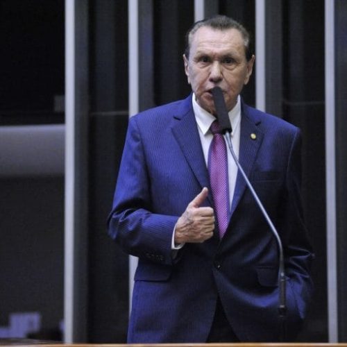 Bezerra pede ao STF pagamento retroativo de pensão reajustada após deixar mandato de deputado