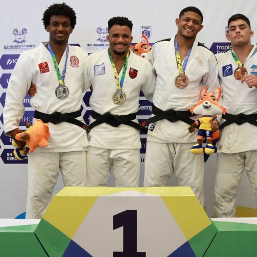 Bicampeão de judô nos JUBs mira vaga na Olimpíada de Los Angeles
