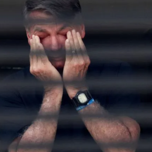 Bolsonaro alegou surto e negou tentativa de fuga em audiência de custódia; prisão foi mantida