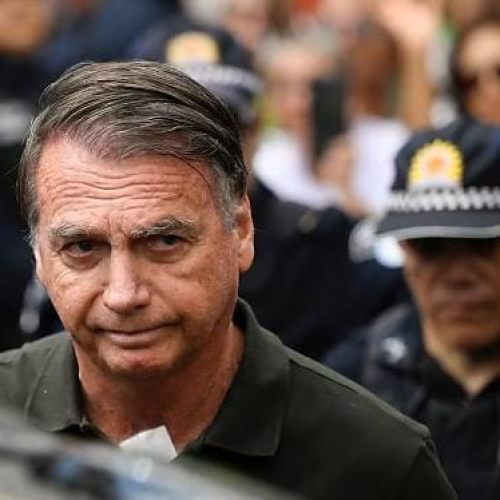 Bolsonaro começa a cumprir pena em regime fechado na sede da PF em Brasília